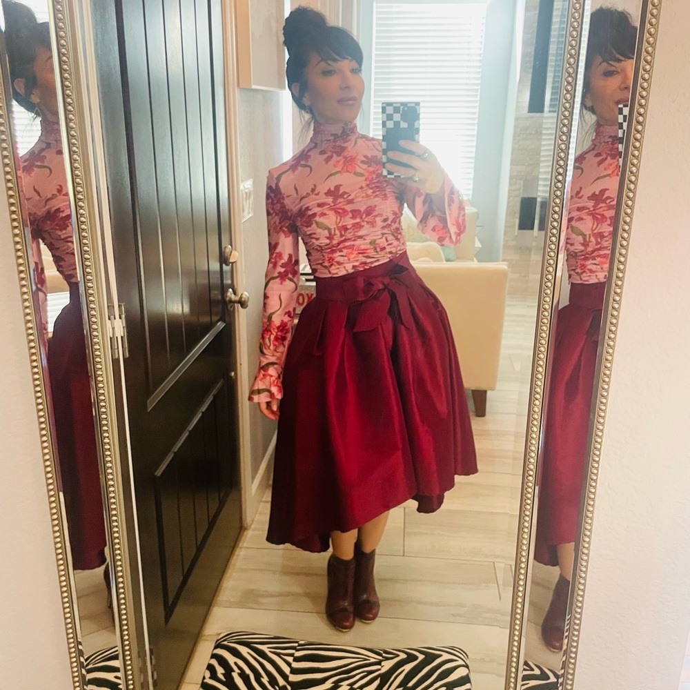 Dramatic bow high low skirt burgundy S 2